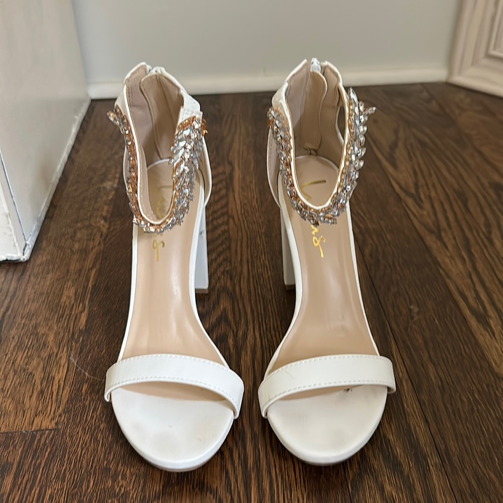 COPY - White heels- ankle strap